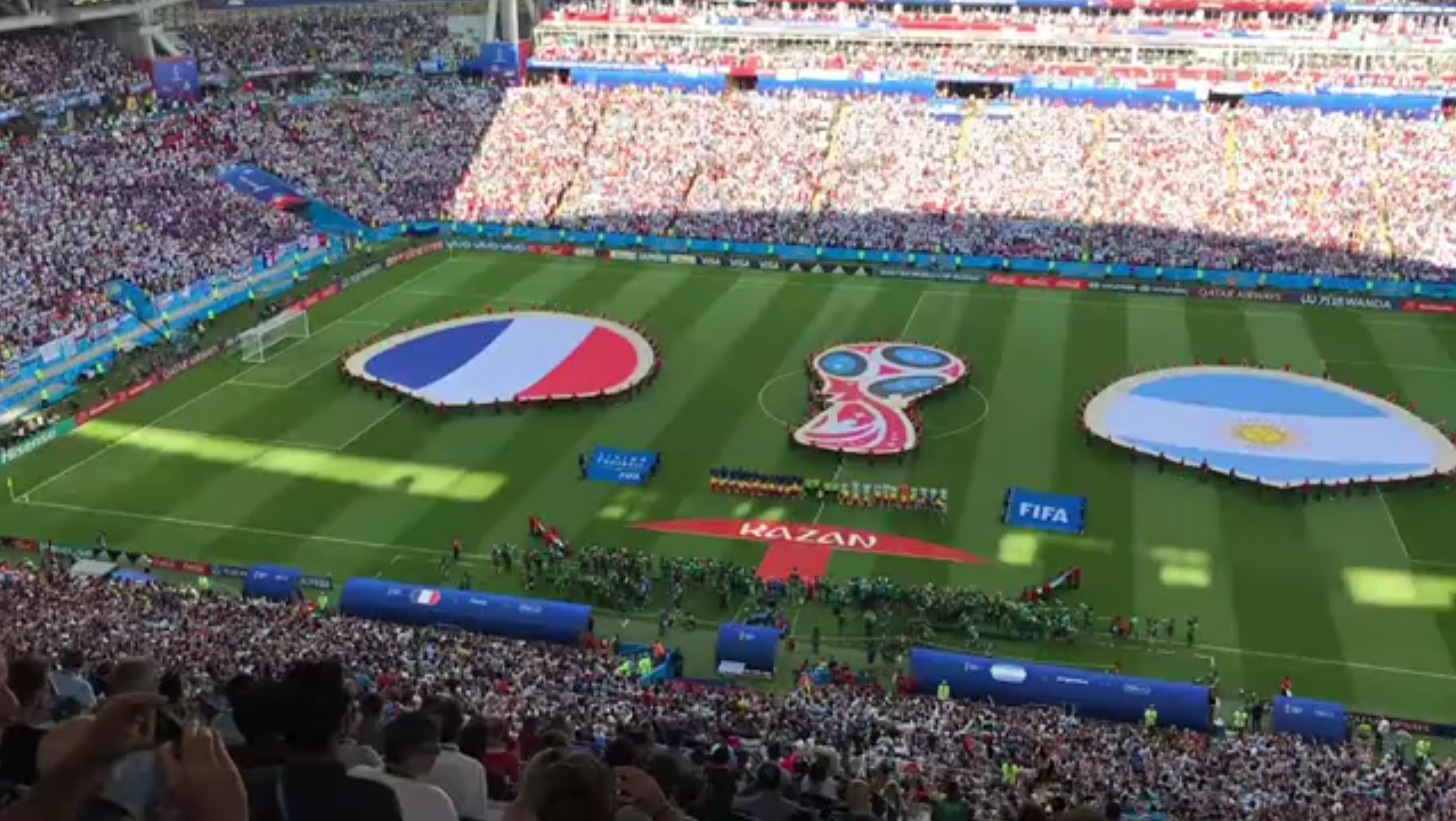 队在客场